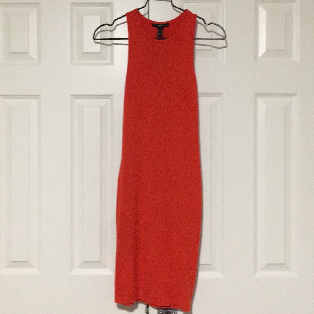 New sleeveless dress